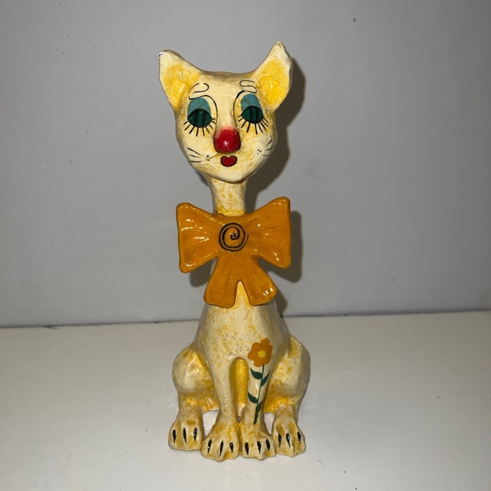 VINTAGE PAPER MACHE CAT FOLK ART